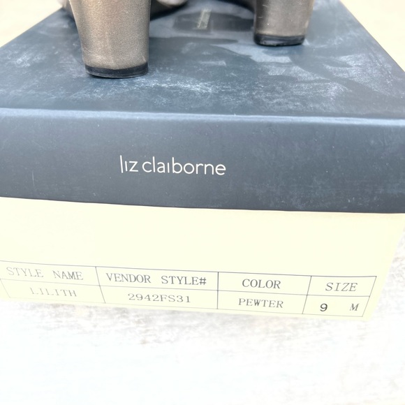 Liz Claiborne Sandals ☀️ - Picture 4 of 6